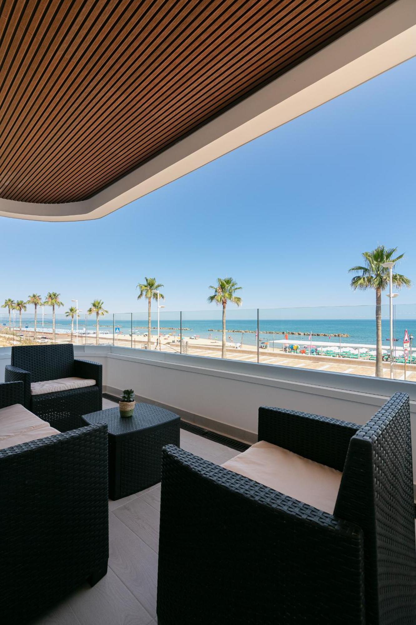 King'S Rooms Termoli Exterior photo